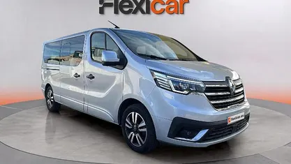 Usado Renault Trafic 150 CV (110 kW) 2021 Gris Monovolumen