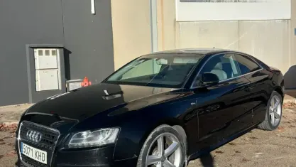 Begagnad Audi A5 S-Line 180 HK (132 kW) 2010 Svart Sportkupé