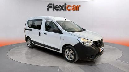 Usado Dacia Dokker Essentiel 95 CV (69 kW) 2021 Blanco Monovolumen