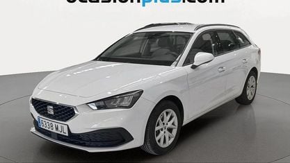 Käytetty Seat Leon Style 130 HP (95 kW) 2023 Valkoinen Tila-auto