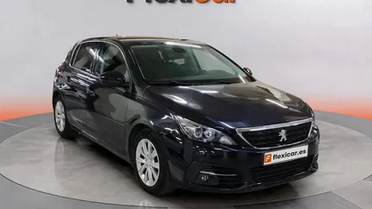 Usado Peugeot 308 Access 131 CV (96 kW) 2020 Berlina
