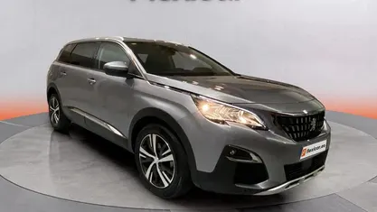 Usado Peugeot 5008 Allure 131 CV (96 kW) 2020 Monovolumen