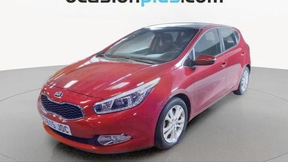 Używany Kia Ceed GT 90 KM (66 kW) 2015 Czerwony Hatchback