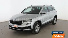 Gris Usado 2022 Skoda Karoq Ambition SUV | 23.999 € (Precio justo)