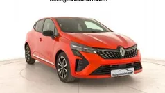Naranja Usado 2023 Renault Clio V Techno Berlina | 15.472 € (Precio justo)