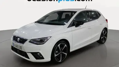Usado Seat Ibiza FR 110 CV (80 kW) 2022 Blanco Utilitario