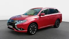 Rojo Usado 2016 Mitsubishi Outlander P-HEV SUV | 15.300 € (Precio justo)