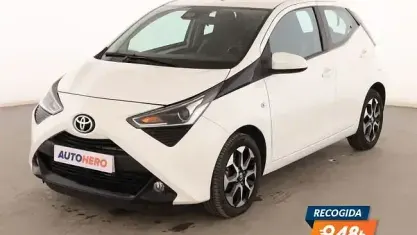 Usado Toyota Aygo X-play 72 CV (52 kW) 2019 Blanco Utilitario