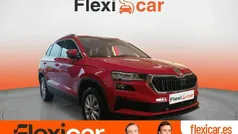 Rojo Usado 2023 Skoda Karoq Ambition SUV | 21.990 € (Precio justo)