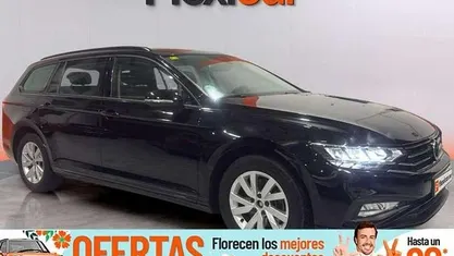 Usado VW Passat Business 120 CV (88 kW) 2020 Gris Familiar