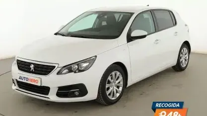 Usado Peugeot 308 Style 102 CV (75 kW) 2019 Blanco Berlina