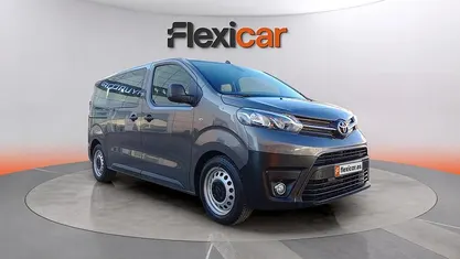 Usado Toyota Proace Verso Advance 120 CV (88 kW) 2022 Gris Familiar
