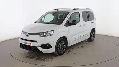 Blanco Usado 2022 Toyota Proace Verso Advance Familiar | 23.499 € (Precio justo)