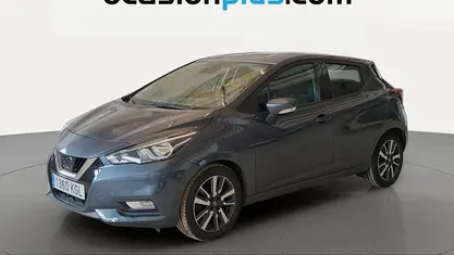 Usado Nissan Micra Acenta 71 CV (52 kW) 2017 Gris Utilitario