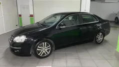 Negro Usado 2007 VW Jetta Advance Berlina | 4400 € (Precio justo)