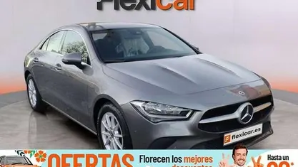 Usado Mercedes CLA180 136 CV (100 kW) 2021 Gris Berlina