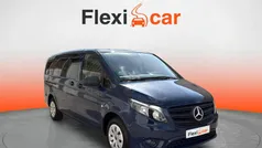 Azul Usado 2021 Mercedes Vito Monovolumen | 27.190 € (Precio justo)