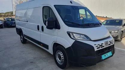 Blanco Usado 2024 Fiat Ducato Van | 29.500 € (Precio justo)