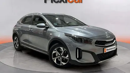 Usado Kia XCeed 160 CV (117 kW) 2023 Gris SUV