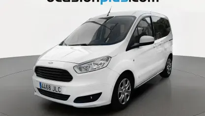 Usado Ford Tourneo Courier Trend 95 CV (69 kW) 2016 Blanco Monovolumen
