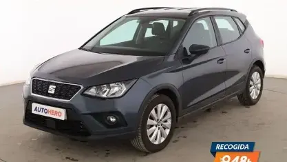 Usado Seat Arona Ecomotive 115 CV (84 kW) 2020 Gris SUV
