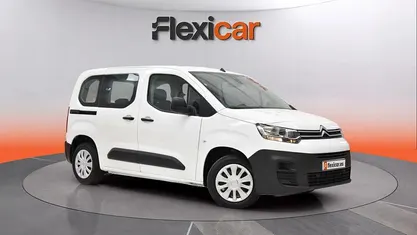 Begagnad Citroën Berlingo Feel 102 HK (75 kW) 2021 Vit Minibuss