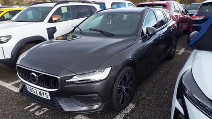 Usado 2025 Volvo V60 Core Familiar | 34.900 € (Super precio)