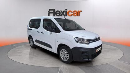 Käytetty Citroën Berlingo Feel 102 HP (75 kW) 2022 Valkoinen Tila-auto