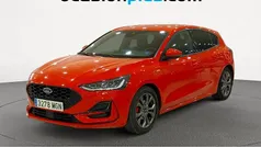 Rojo Usado 2023 Ford Focus ST-Line Utilitario | 15.512 € (Super precio)