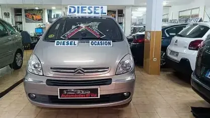 Usado Citroën Xsara Exclusive 108 CV (79 kW) 2007 Beige Monovolumen