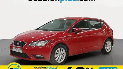 Usado Seat Leon Reference 105 CV (77 kW) 2013 Rojo Utilitario