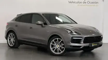 Usado Porsche Cayenne E-Hybrid 462 CV (339 kW) 2021 Gris SUV