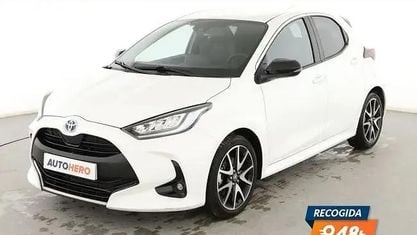 Usado Toyota Yaris Hybrid Style 116 CV (85 kW) 2022 Blanco Utilitario