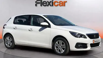 Usado Peugeot 308 Access 131 CV (96 kW) 2020 Blanco Utilitario