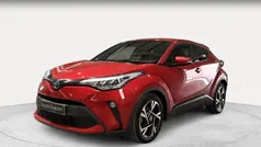 Rojo Usado 2023 Toyota C-HR Advance SUV | 27.500 € (Precio justo)