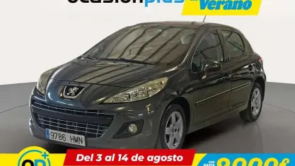 Usado Peugeot 207 Active 70 CV (51 kW) 2012 Gris Utilitario