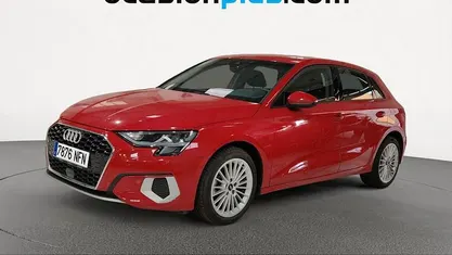Rojo Usado 2023 Audi A3 Sportback Advanced Plus Utilitario | 21.364 € (Super precio)