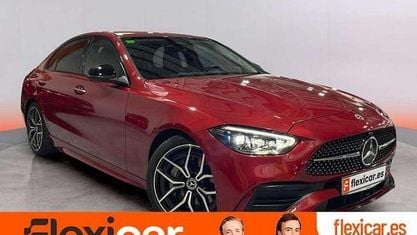 Używany Mercedes C200 204 KM (150 kW) 2022 Czerwony Sedan/Limuzyna