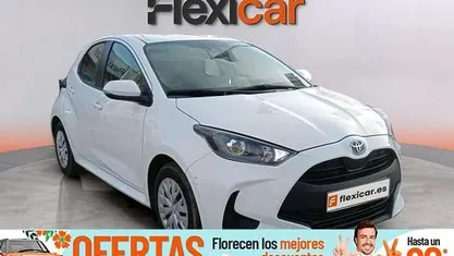 Usado Toyota Yaris Hybrid Active 116 CV (85 kW) 2021 Utilitario
