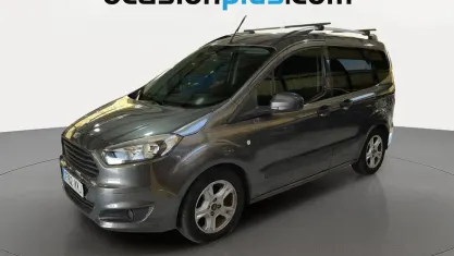 Usado Ford Tourneo Courier Ambiente 100 CV (73 kW) 2018 Gris Monovolumen
