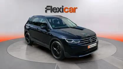 Usado VW Tiguan Sport 150 CV (110 kW) 2023 Negro SUV