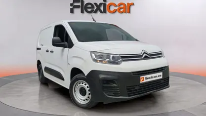 Usado Citroën Berlingo Live 103 CV (75 kW) 2020 Blanco Monovolumen