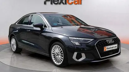 Usado Audi A3 Attraction 116 CV (85 kW) 2020 Gris Berlina