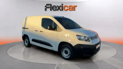 Usado Citroën Berlingo Live 102 CV (75 kW) 2020 Blanco Monovolumen