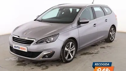 Usado Peugeot 308 Allure 120 CV (88 kW) 2017 Gris Familiar