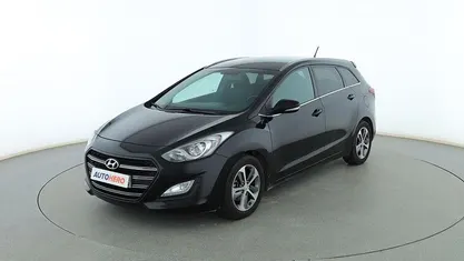 Usado Hyundai i30 GO! 110 HP (80 kW) 2016 Preto Carrinha