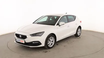 Usado Seat Leon Style 110 CV (80 kW) 2021 Blanco Berlina