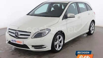 Blanco Usado 2014 Mercedes B180 Monovolumen | 13.699 € (Buen precio)