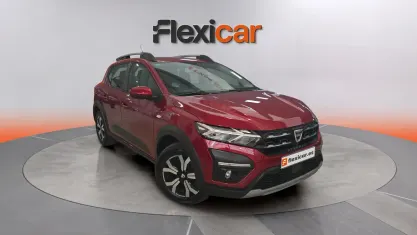 Usado Dacia Sandero Stepway 101 CV (74 kW) 2022 Granate Berlina