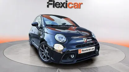 Usado Abarth 595 Turismo 167 CV (122 kW) 2022 Negro Utilitario